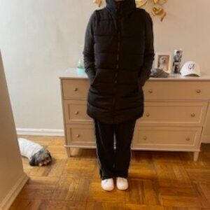 Black Puffer Vest (Med)